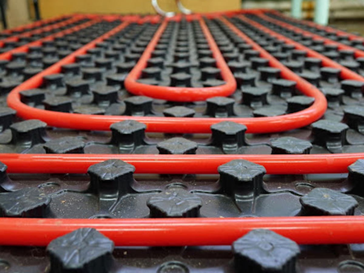Hydronic-systems-are-more-suitable-for-large-areas
