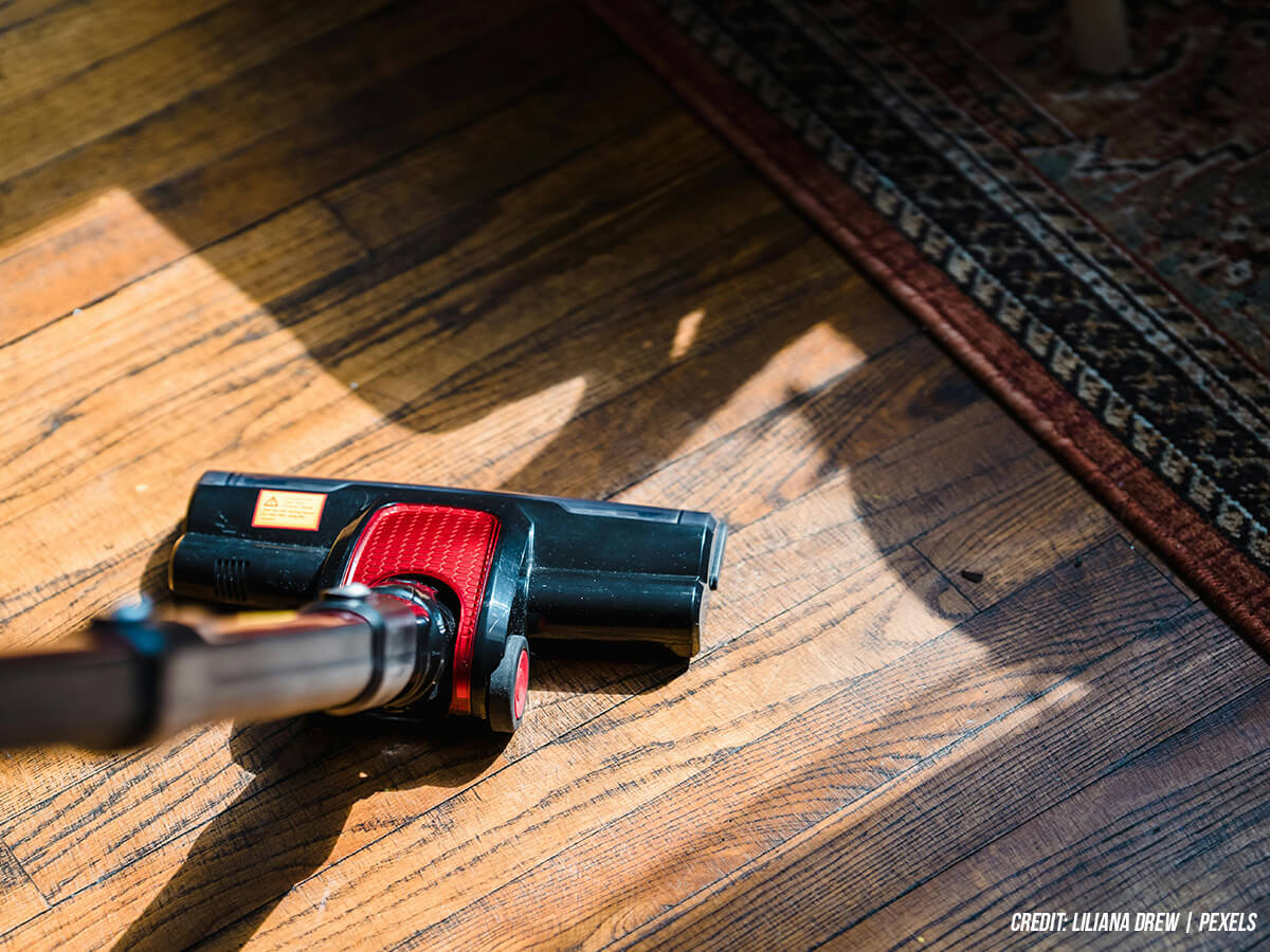 The-5-Essential-Dos-for-Spring-Cleaning-Your-Floors