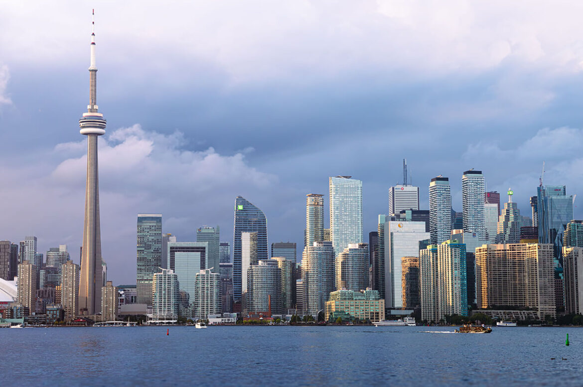 How Does Canada’s Climate Affect Luxury Vinyl Plank Flooring?